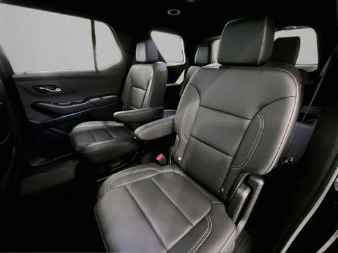 Used 2022 Chevrolet Traverse LT w/ LT Premium Package FWD image 27