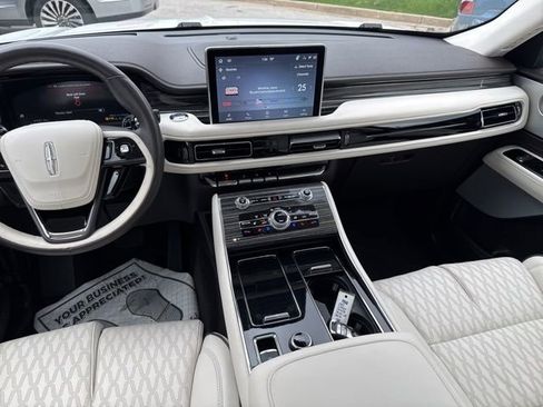 Certified 2023 Lincoln Aviator Black Label AWD/4WD image 22