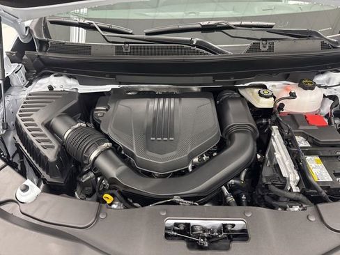 New 2026 Chevrolet Traverse LT w/ LPO, Floor Liner Package AWD/4WD image 40
