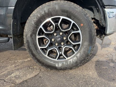 Used 2015 Ford F150 XLT w/ Equipment Group 301A Mid image 9