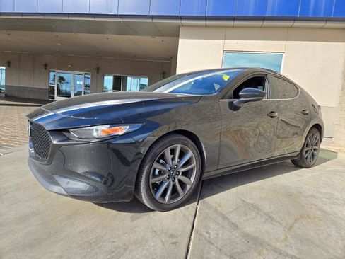 Used 2022 MAZDA MAZDA3 s image 2