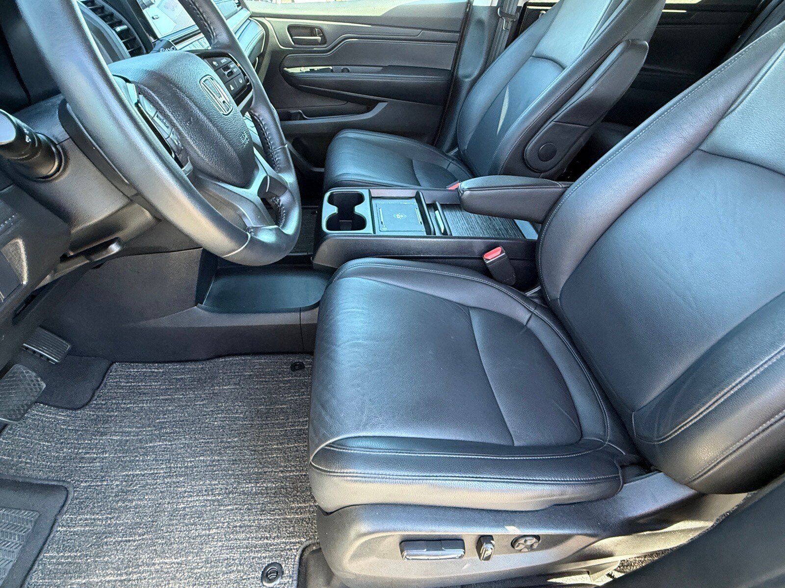 Used 2025 Honda Odyssey EX-L image 14