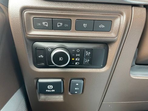 Used 2023 Ford F150 King Ranch w/ Equipment Group 601A High AWD/4WD image 48