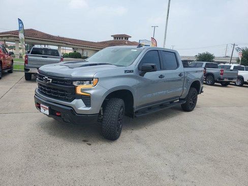 New 2026 Chevrolet Silverado 1500 LT Trail Boss w/ Convenience Package II AWD/4WD image 3