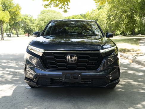 Used 2024 Honda CR-V EX image 3