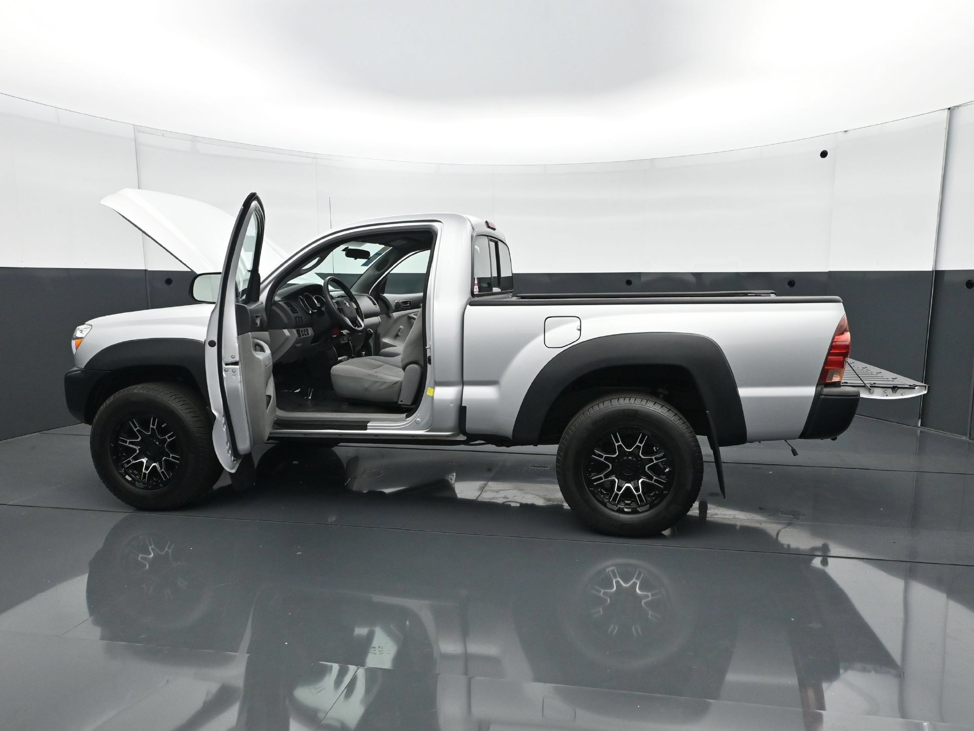 Used 2012 Toyota Tacoma 4x4 Regular Cab image 23