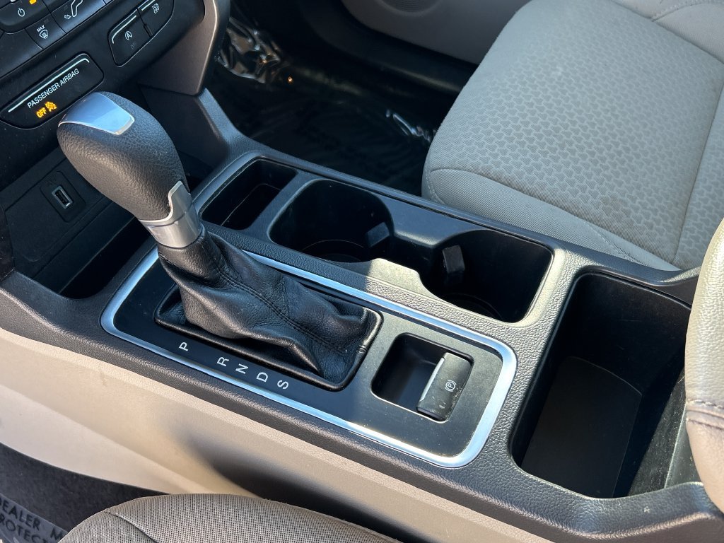 Used 2017 Ford Escape SE w/ Equipment Group 201A AWD/4WD image 14