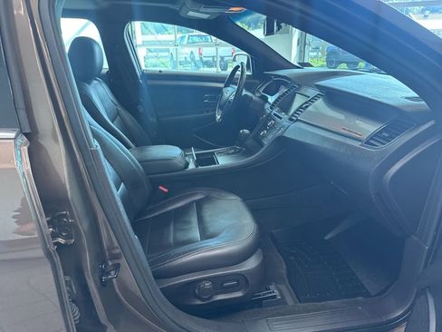 Used 2015 Ford Taurus SEL w/ Equipment Group 201A AWD/4WD image 21