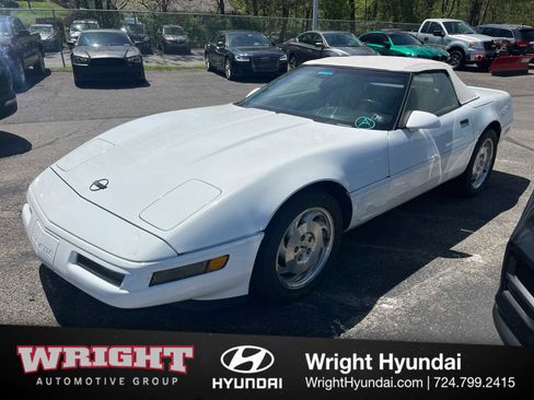 Used 1996 Chevrolet Corvette Convertible RWD image 1