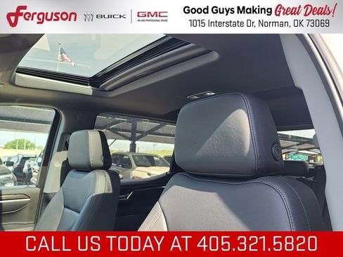 New 2026 GMC Sierra 1500 SLT w/ SLT Premium Plus Package AWD/4WD image 18