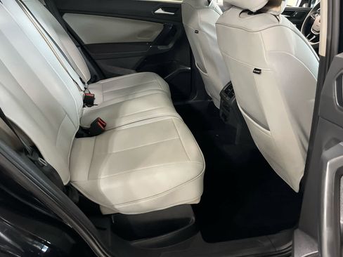 Used 2020 Volkswagen Tiguan S image 39