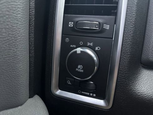 Used 2016 RAM 1500 Big Horn image 27