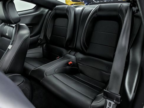 Used 2020 Ford Mustang Shelby GT500 w/ Technology Package image 23