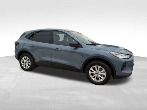 Used 2026 Ford Escape Active w/ Cold Weather Package AWD/4WD image 8