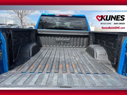 Used 2022 GMC Sierra 1500 Elevation w/ LPO, Elevation Black Package image 7