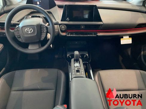 New 2026 Toyota Prius Plug-In Hybrid FWD image 17