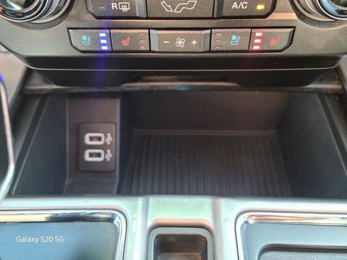 Used 2018 Ford F150 Platinum w/ Equipment Group 701A Luxury image 45