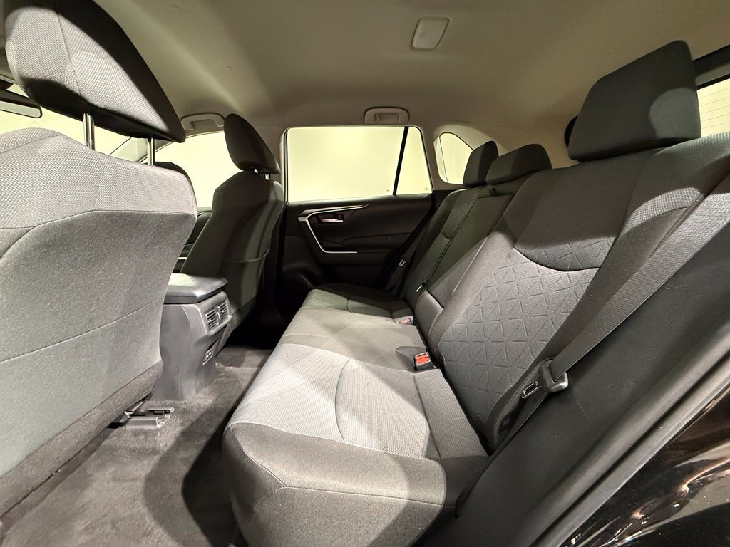 Certified 2025 Toyota RAV4 XLE AWD/4WD image 18