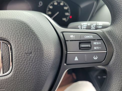 New 2026 Honda HR-V LX image 18