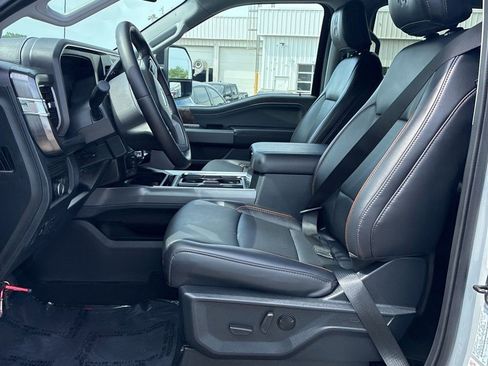 Used 2025 Ford F250 Lariat w/ Lariat Ultimate Package AWD/4WD image 15