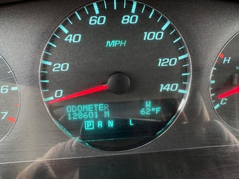 Used 2012 Chevrolet Impala LT w/ LT Sunroof Package FWD image 11