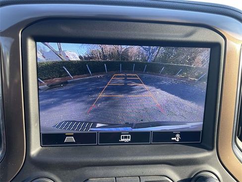 Used 2022 Chevrolet Silverado 1500 High Country w/ Z71 Off-Road Package image 21