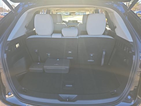 Used 2025 MAZDA CX-90 3.3 Turbo w/ Preferred Package image 14