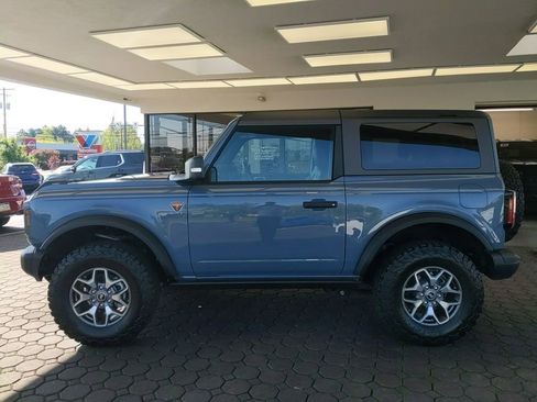Certified 2025 Ford Bronco Badlands AWD/4WD image 9