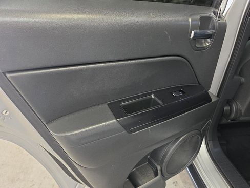 Used 2013 Jeep Patriot Latitude image 31