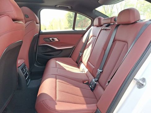 New 2026 BMW 330i xDrive Sedan AWD/4WD image 9