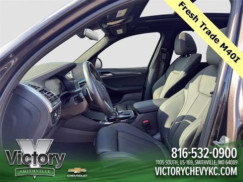 Used 2024 BMW X3 M40i w/ Premium Package image 9