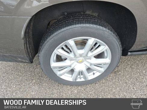 Used 2021 Chevrolet Suburban High Country w/ Premium Package image 27