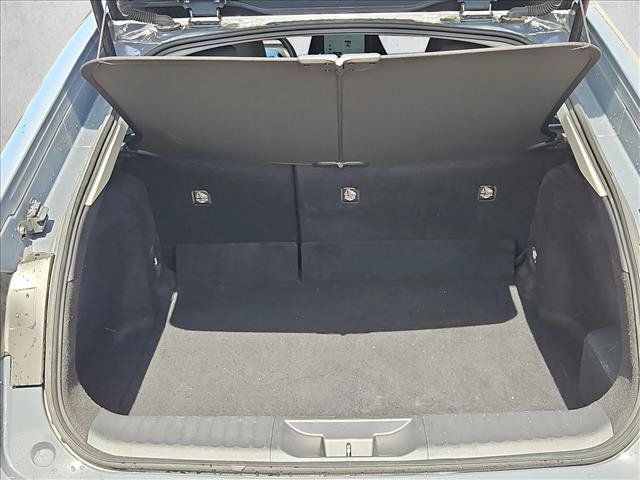 Used 2025 Toyota Prius LE FWD image 6