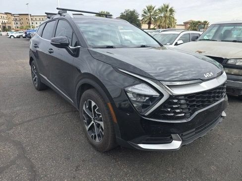 Used 2023 Kia Sportage EX AWD/4WD image 2