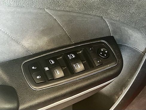 Used 2019 Dodge Charger R/T w/ Blacktop Package RWD image 16