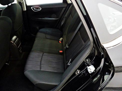 Used 2019 Nissan Sentra SV FWD image 10