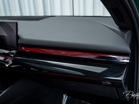 Used 2025 BMW M5 Touring w/ M Driver's Package image 51