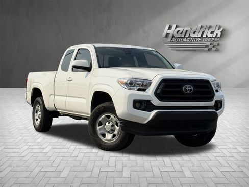 Used 2021 Toyota Tacoma SR w/ SR Convenience Package RWD image 2