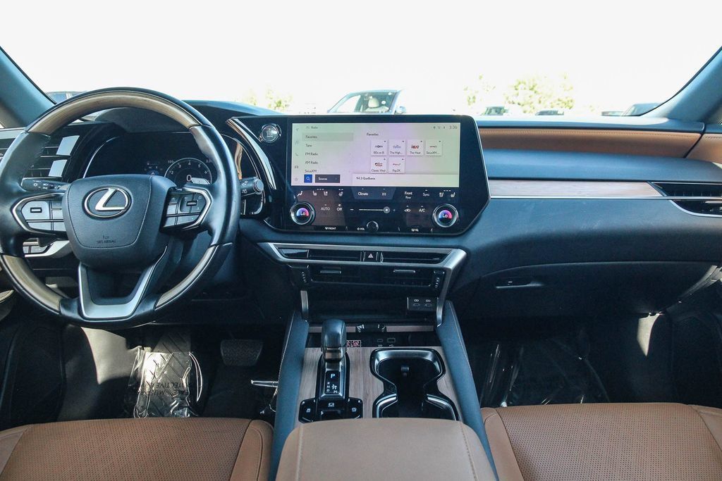 Certified 2023 Lexus RX 350 Premium Plus w/ Cold Area Package FWD image 13