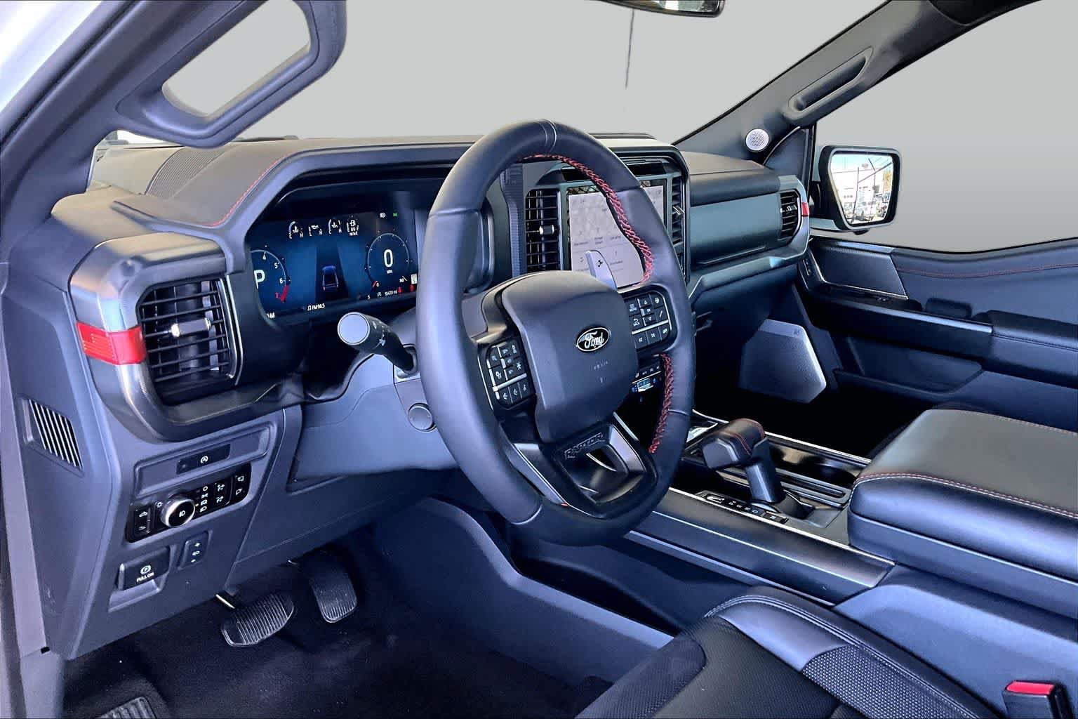 Used 2025 Ford F150 Raptor AWD/4WD image 28