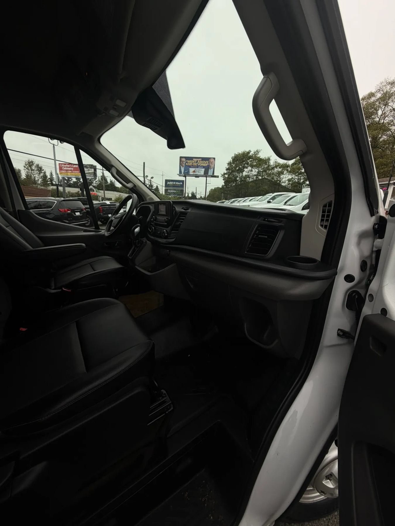 Used 2022 Ford Transit 250 148 High Roof Extended AWD image 22