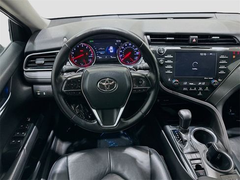 Used 2019 Toyota Camry XSE image 19