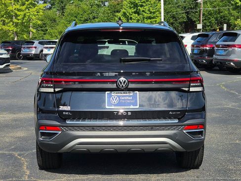 Used 2025 Volkswagen Taos SEL AWD/4WD image 4