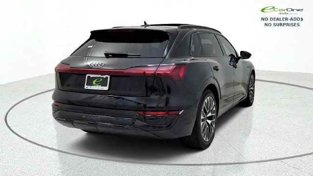 Used 2024 Audi Q8 e-tron Prestige w/ Prestige Package AWD/4WD image 9