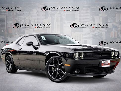 Used 2022 Dodge Challenger SXT w/ Blacktop Package image 1