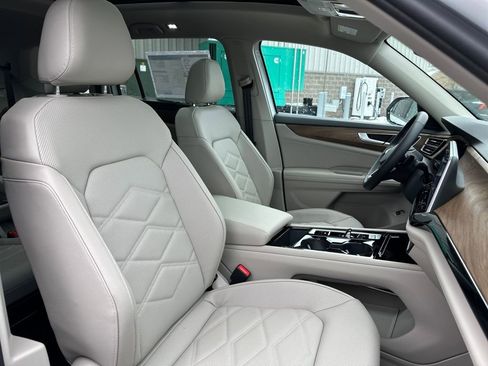 New 2026 Volkswagen Atlas SE image 21