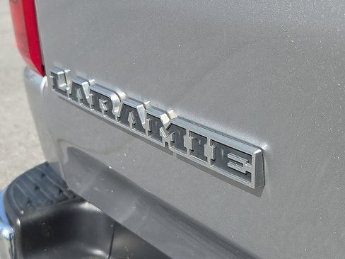Used 2021 RAM 1500 Laramie AWD/4WD image 16