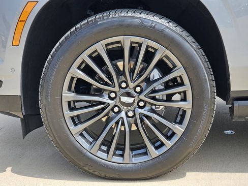 Certified 2026 Cadillac Escalade Platinum Sport AWD/4WD image 12