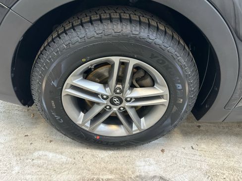 Used 2018 Hyundai Santa Fe Sport w/ 2.4L Value Package 02 image 11