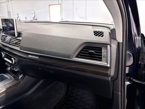 Used 2018 Audi Q5 2.0T Premium Plus AWD/4WD image 17